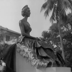 Aina Onabolu became Nigeria’s first art teacher in 1922, 37 years later Ben Enwonwu made a statue of HM Queen Elizabeth